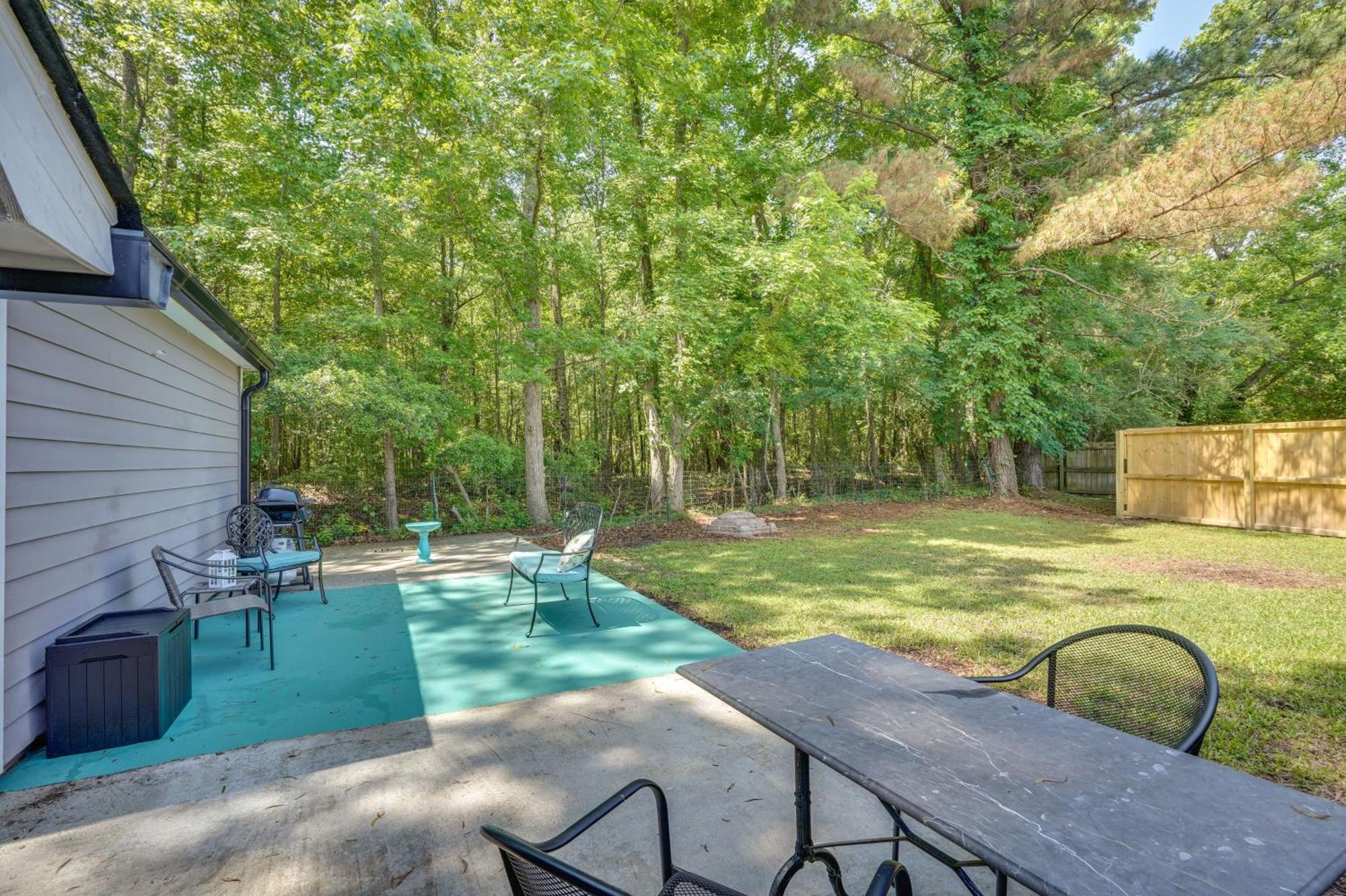 Cozy Goose Creek Escape With Patio And Grill Villa Exterior photo